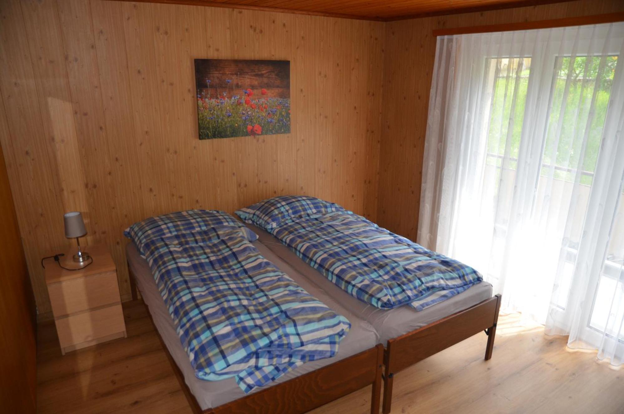 Grosse, Schoene Wohnung Im Gruenen Brig Ngoại thất bức ảnh